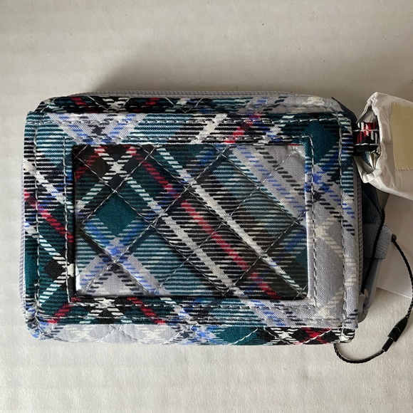Vera Bradley RFID Petite Zip-Around Wallet Snowy Plaid New - Picture 3 of 13